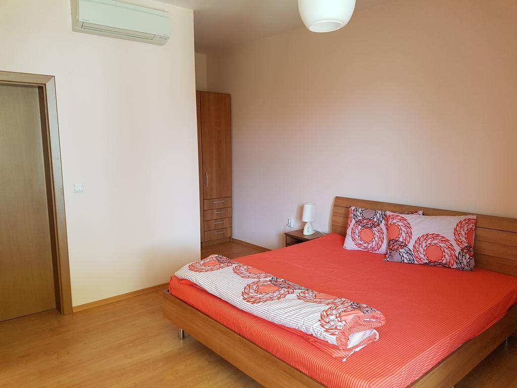 Villa Ketli Apartment Bliznatsi Bagian luar foto